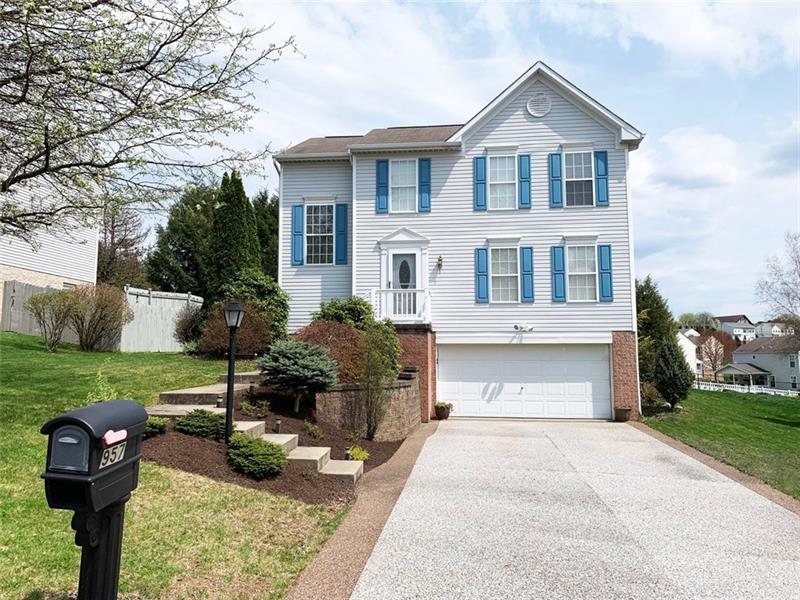 957 Castlegate Circle, Hempfield Twp