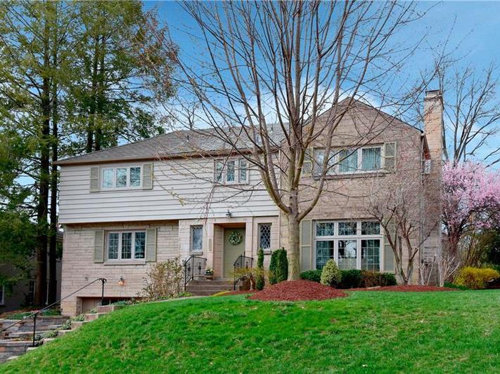 154 Vernon Drive, Mt. Lebanon