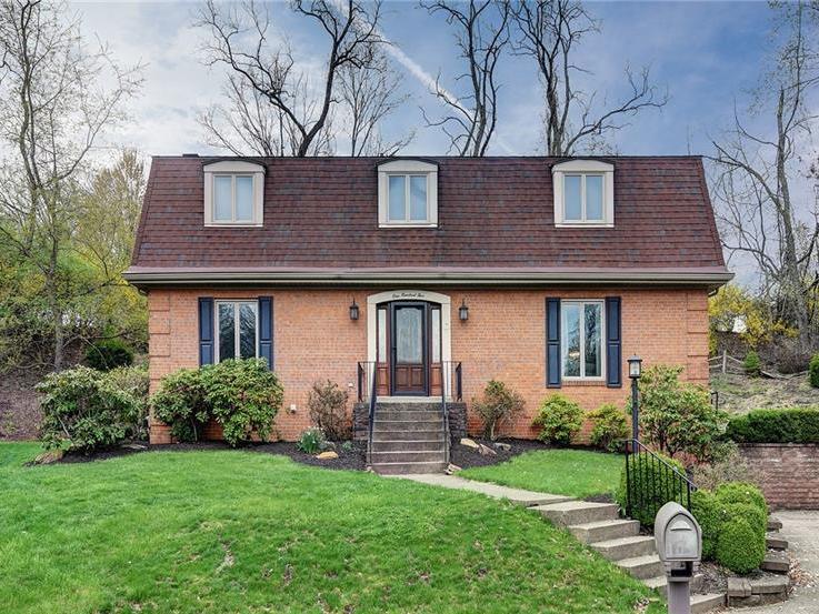 105 Heritage Dr, Monroeville
