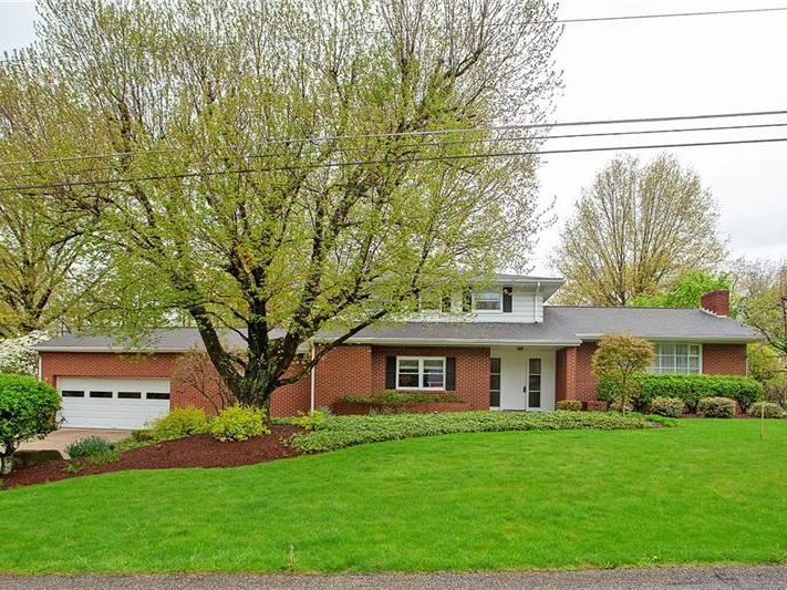 5004 Northlawn Circle, Murrysville