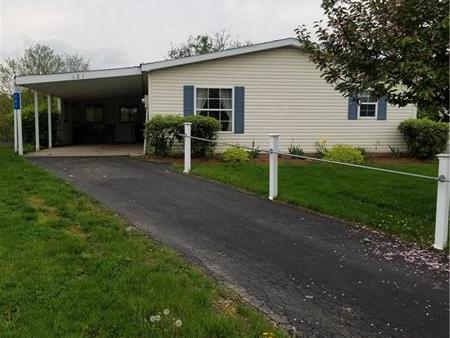 121 Ridge Ln, Murrysville