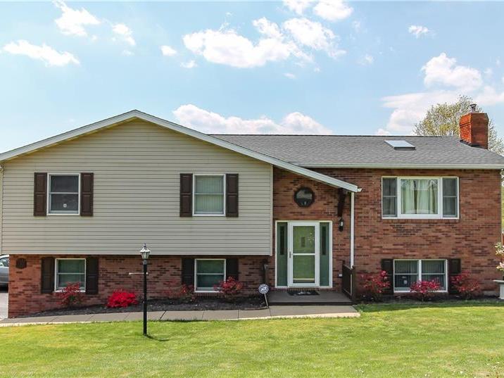 972 Barclay Rd, White Twp