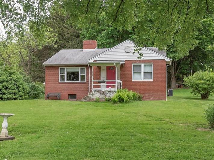 504 Campmeeting Rd, Leet Twp