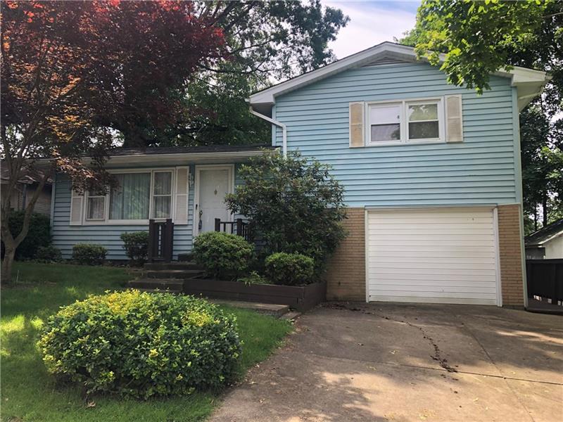 886 Quarry Place, Sharon