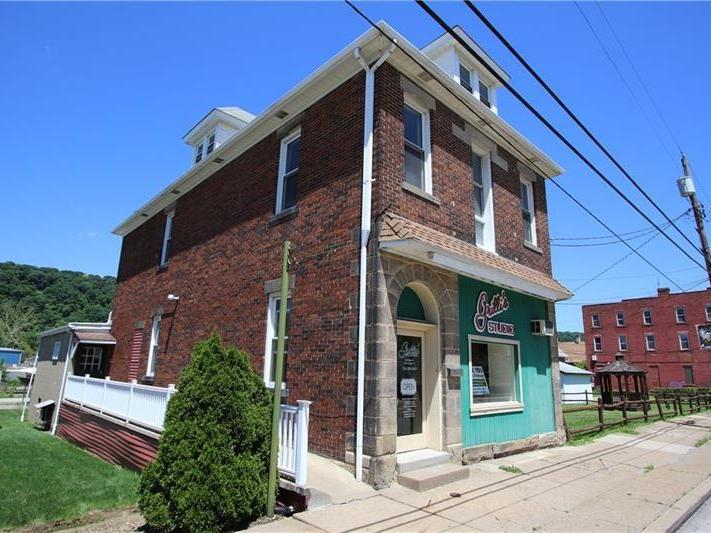 133 Main Street, New Eagle
