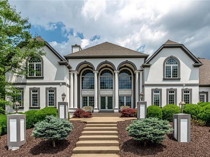 526 Salem Heights Dr., Pine Twp