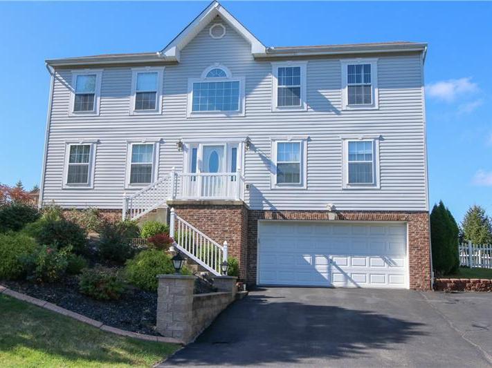 1624 Lilac Lane, Moon-Crescent Twp