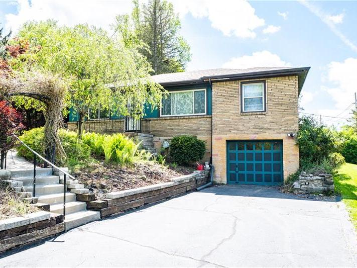 6 Ruthfred Drive, Upper St. Clair