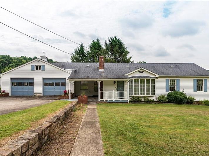 5802 Route 711, St. Clair Twp