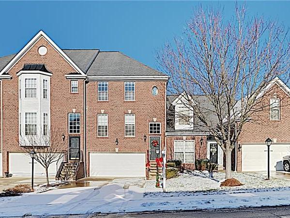 536 E Vanderbilt Dr, Adams Twp
