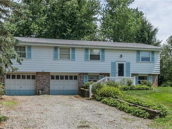 6185 Collie Drive, Bethel Park