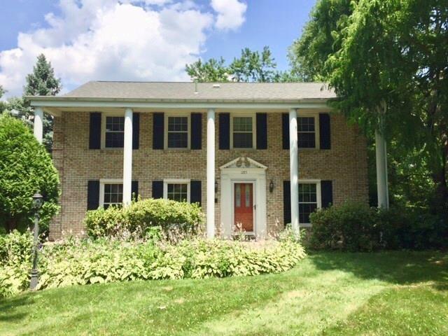 1225 Montclair, Upper St. Clair
