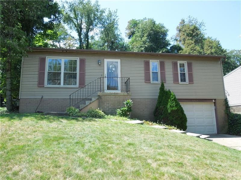 2242 Chapparal Dr, Plum Boro