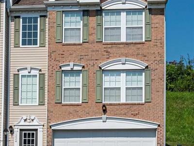 1224 Gneiss Dr, South Fayette