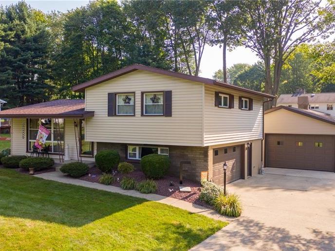 205 8th Avenue, Hempfield Twp