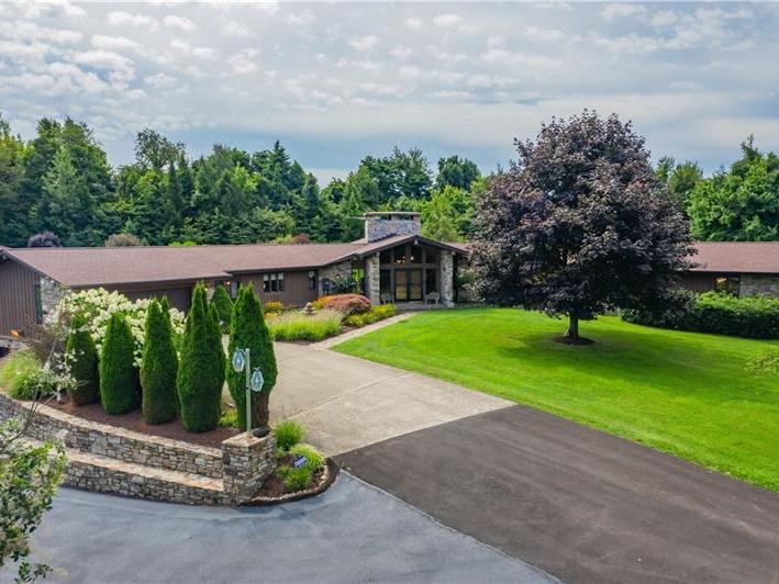 136 Jasper Lane, Hempfield Twp