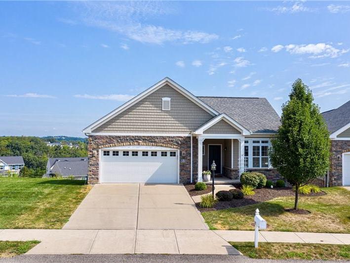 125 Cobblestone Dr, Ohio Twp