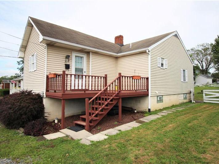 224 Hoffman St, Washington Twp.