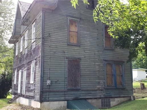 108 Ridge Ave, Punxsutawney