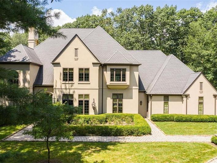 251 W Chapel Ridge Drive, Fox Chapel