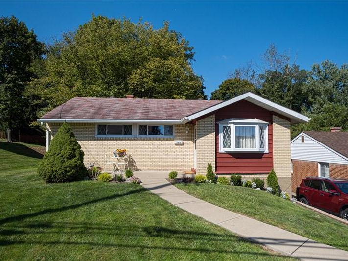 303 Kingston Drive, Wilkins Twp