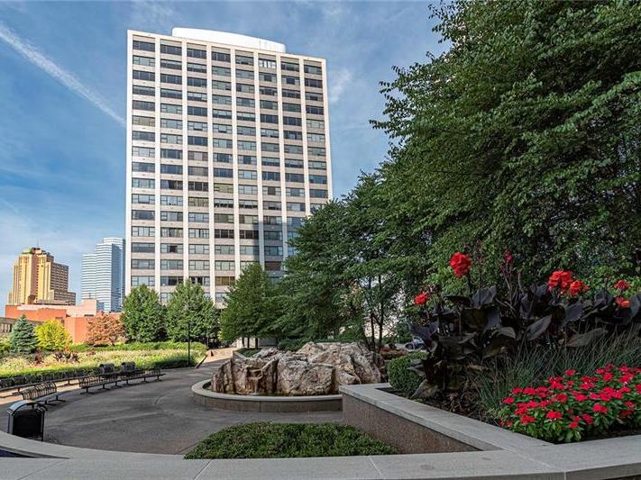 112 Washington Place, 14D, Downtown Pittsburgh
