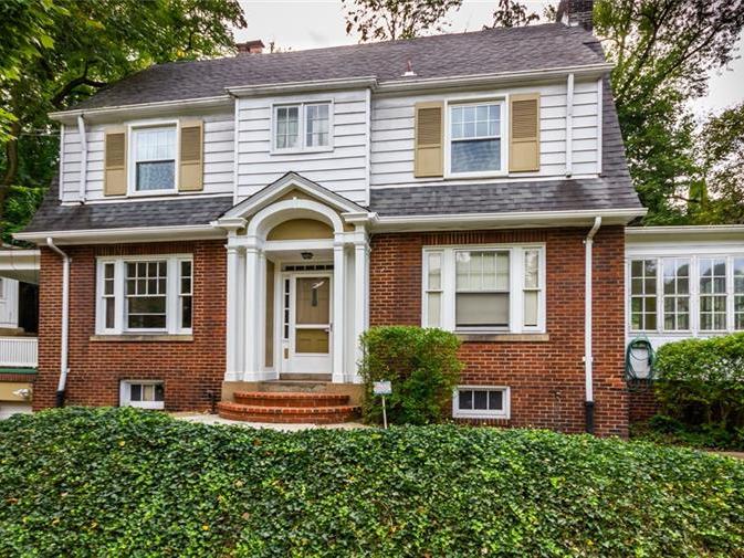 5256 Forbes Avenue, Squirrel Hill