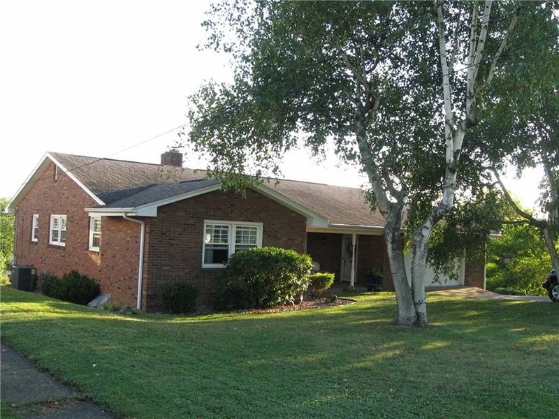 910 Crestview Drive, Ellwood City