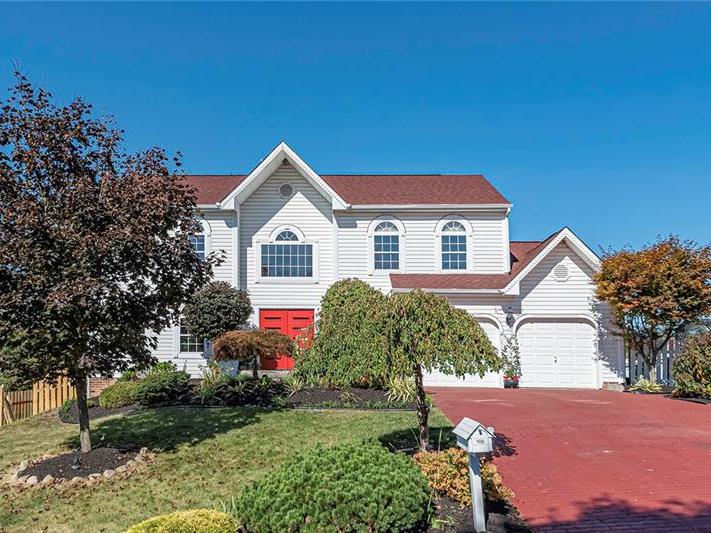 416 Kingsbrook Drive, South Fayette