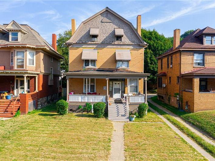 3570 Brighton Rd, Brighton Heights