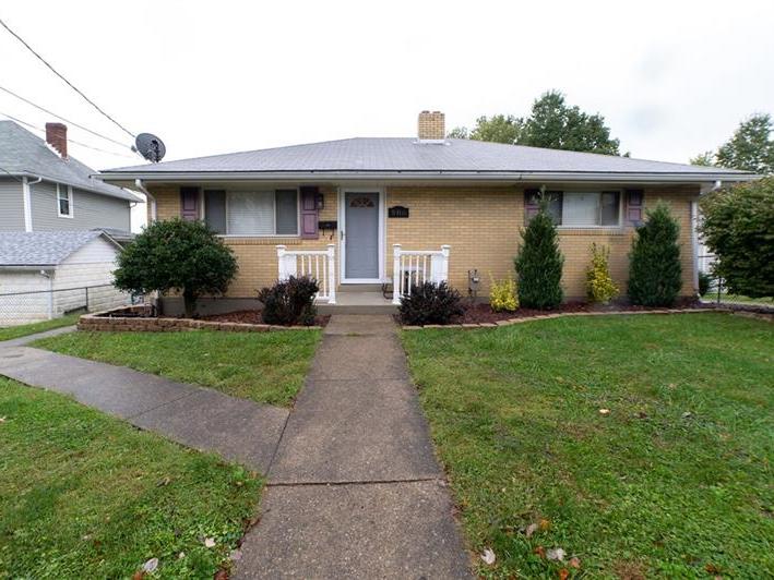906 Chestnut Street, Connellsville