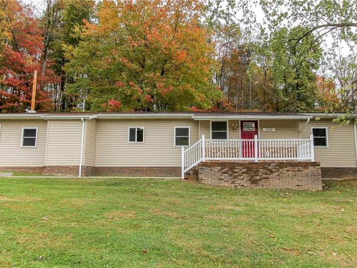 1166 Parkwood Rd, Armstrong Twp. - Shelocta