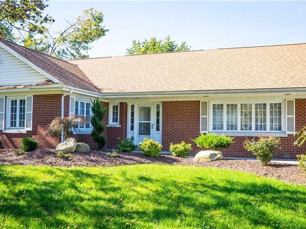 111 Cedar Rd, Twp. of Butler NW