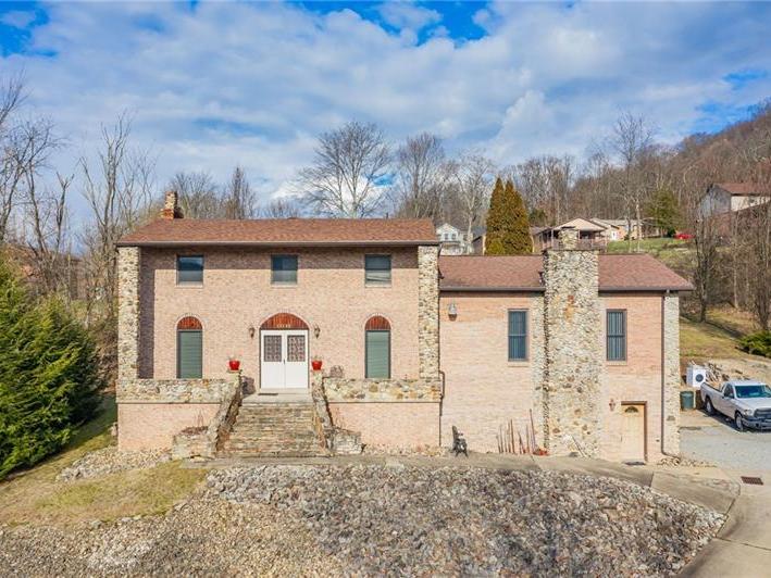 12130 Lentz Ln, North Huntingdon