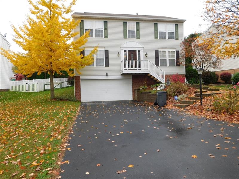 904 Castlegate Circle, Hempfield Twp