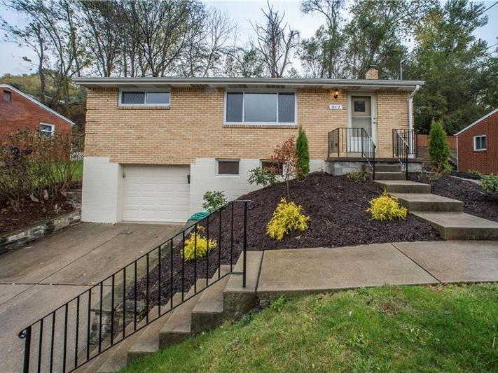 812 Lindenwood Drive, Castle Shannon