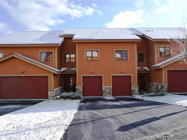 496 Southwind Circle, Seven Springs