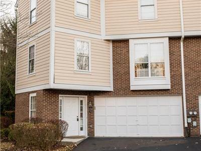 511 Lakewood Drive, Monroeville