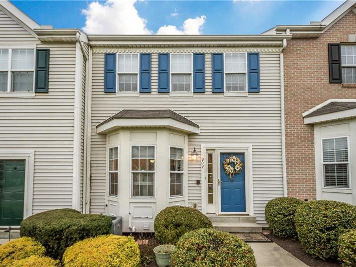 909 Royal Court, North Strabane