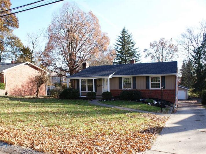 1342 Centerman Ave, Bethel Park