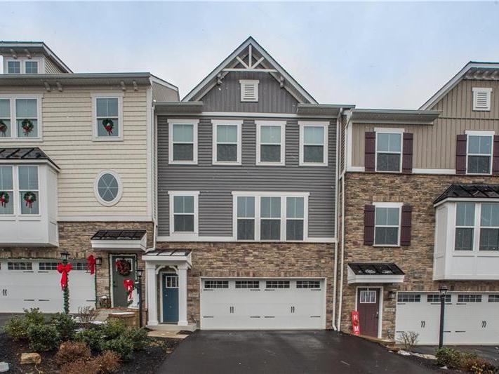 1213 Clear Springs Dr, Cecil Twp