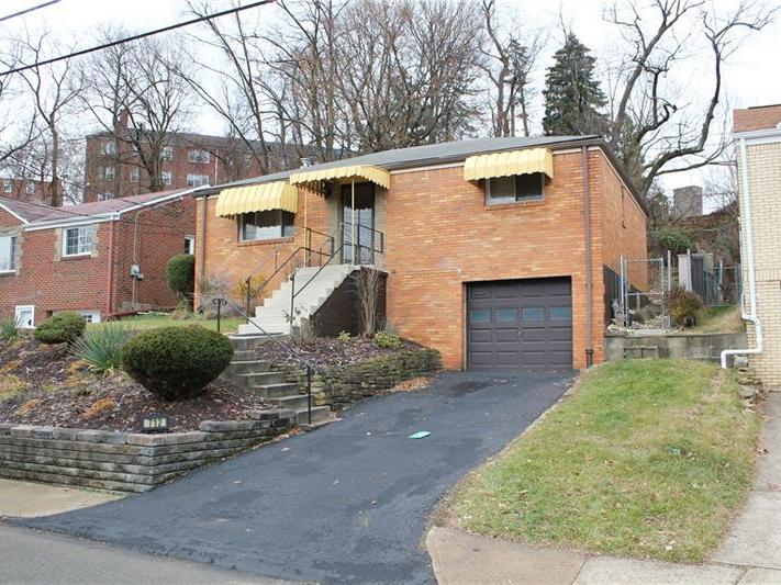 712 Linda Dr, Brookline
