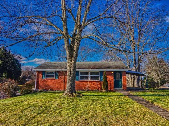 127 Merry Ln, Center Twp