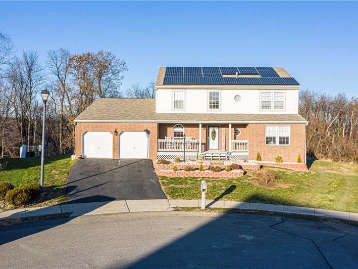 2017 Ivy Court, Hopewell Twp