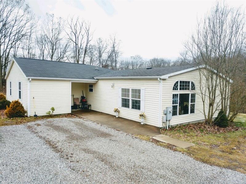 229 Glynn Rd, Sugarcreek Twp