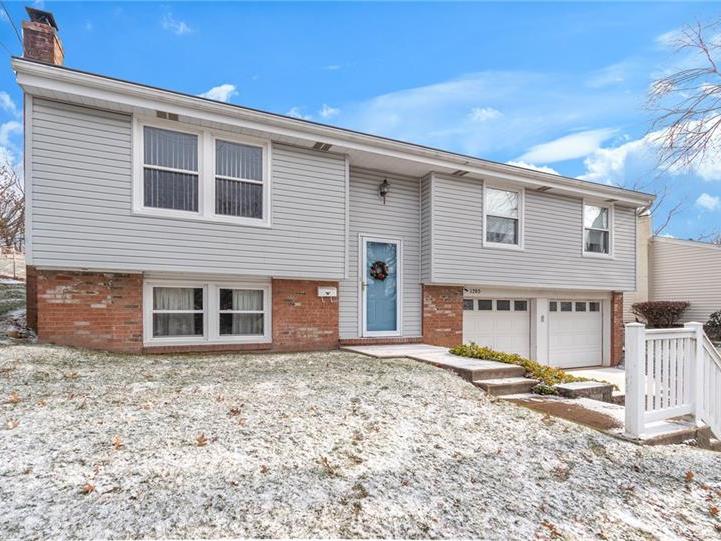 1205 Kings Mill Road, Hopewell Twp