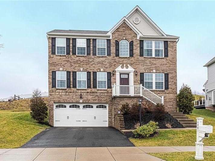 225 Foxwood Road, Moon-Crescent Twp
