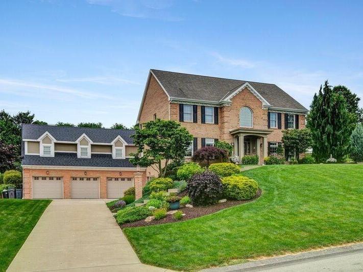 105 Fairview Cir, Peters Twp