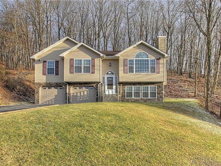 179 Edgewater Dr, Center Twp