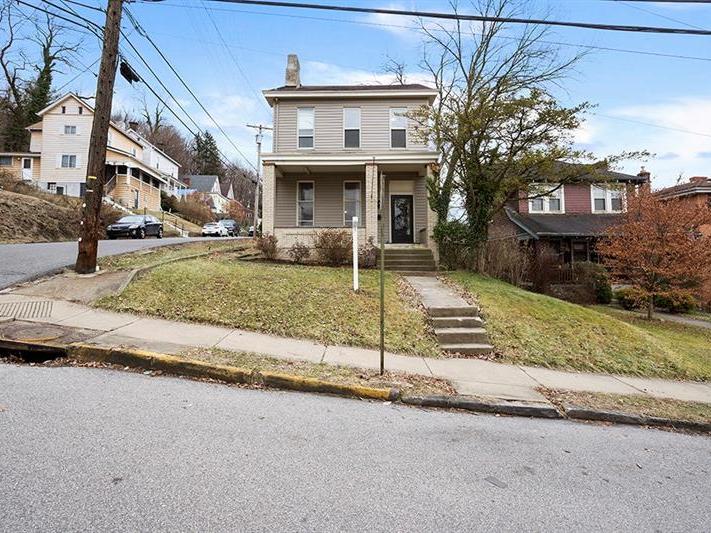 128 E Crafton Ave, Crafton